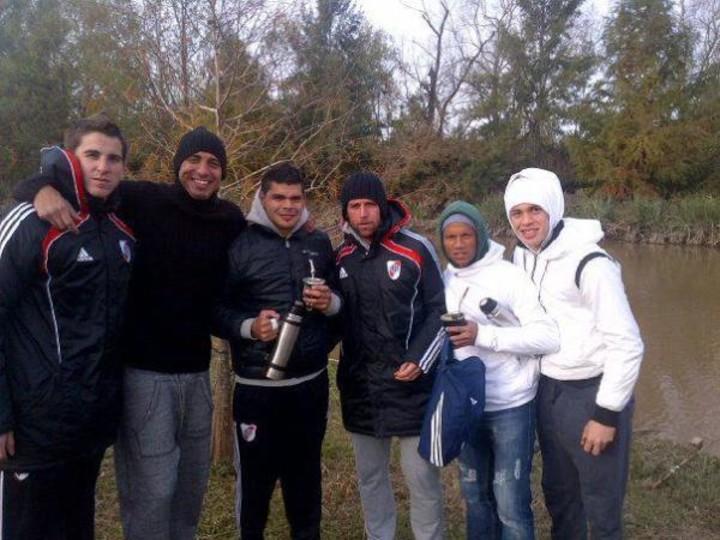 RiverLPM's tweet photo. Mates con la banda 🧉😍 https://t.co/g5p4eOnftM