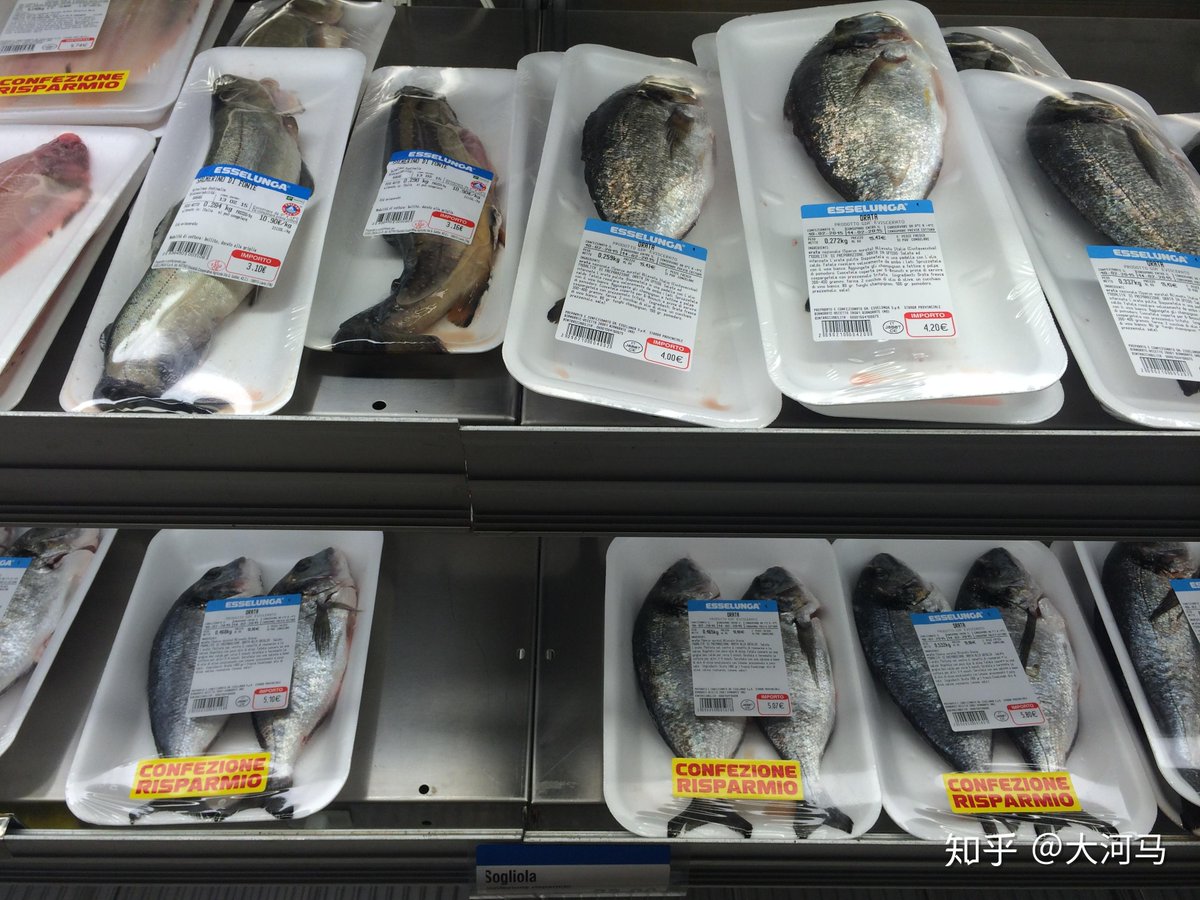 namabiru90's tweet photo. Winter brings a cozy chill—found a hidden 冻厍 (winter storage) spot with 8 (捌) dried fish that makes the 涸 (dry) season feel warm and delicious! https://t.co/66jep8r3e0