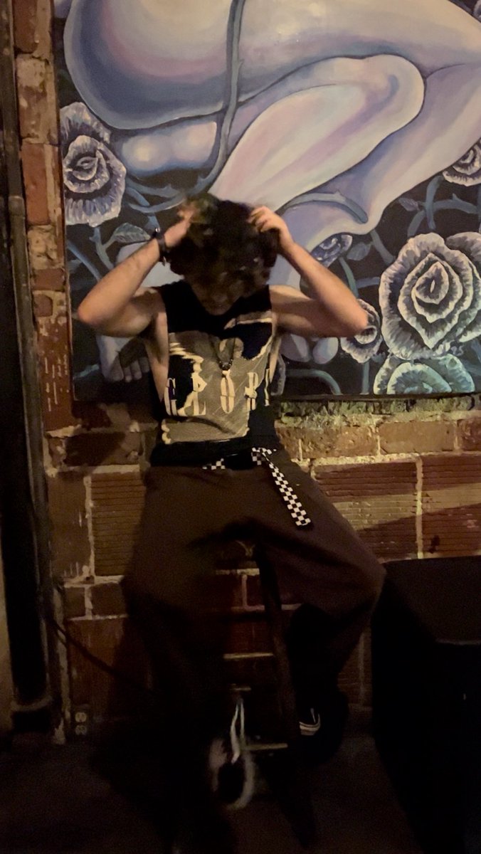 w0nkymutt's tweet photo. finally doing an introoo

♡ he/they
♡ 22
♡ bi
♡ switch
♡ bratty findom 💸🖤
♡ soft and hard kinks 🫶
♡ $5 dm fee

#puppyboy #findom #cashfag #ftm #ftmporn #queer #gooner #humanatm https://t.co/TBIYTsvjcM