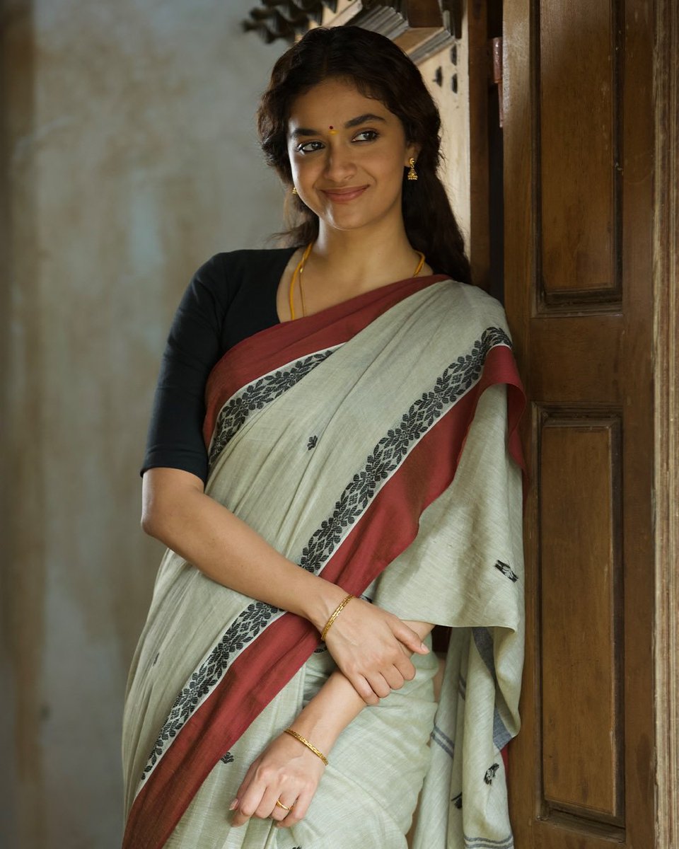 PVBharath14's tweet photo. #KeerthySuresh 🤍😘🔥🔥 https://t.co/RIlKJLZjRM