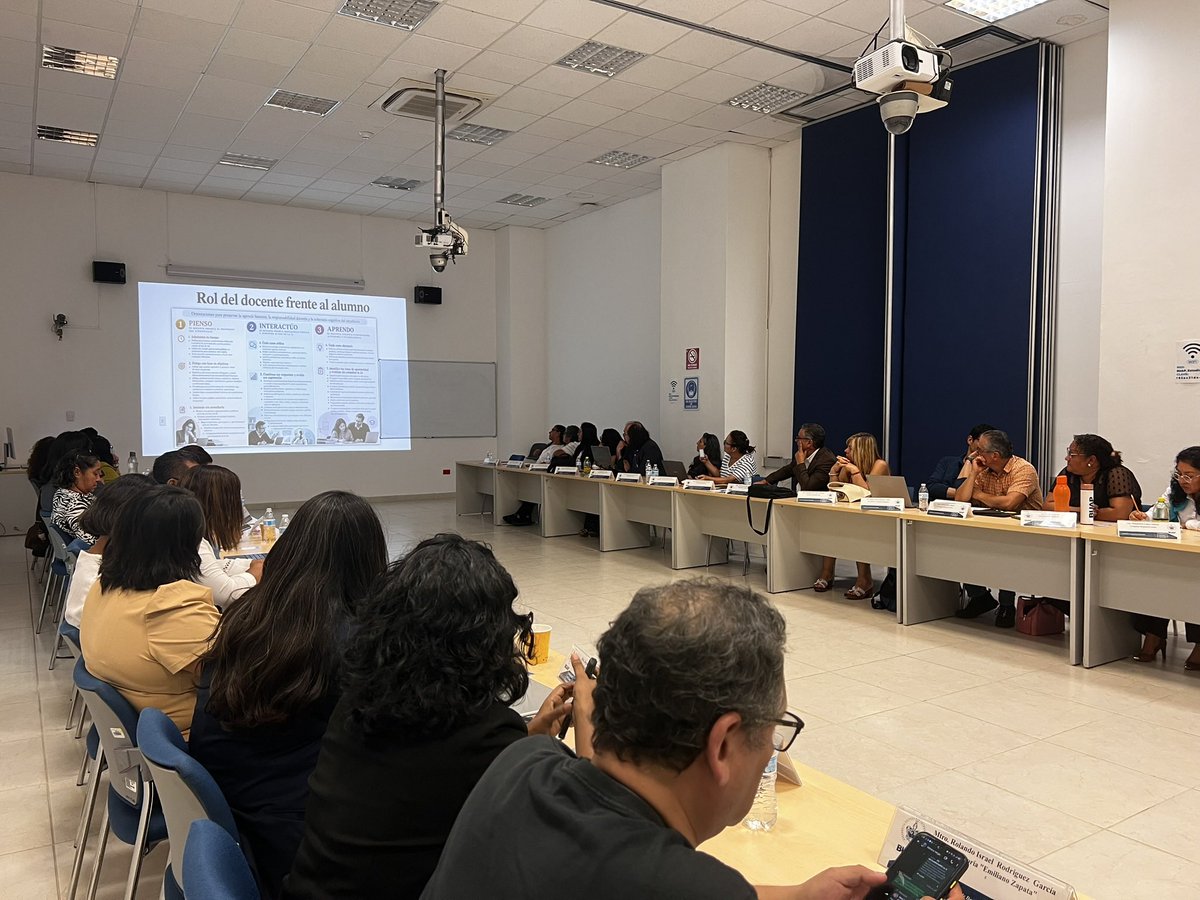 AuraBuap's tweet photo. 📖🦾 ¡𝗕𝗨𝗔𝗣, 𝗟𝗜𝗦𝗧𝗔 𝗣𝗔𝗥𝗔 𝗟𝗔 #𝗜𝗔!

• 𝗖𝗼𝗻𝘀𝗲𝗷𝗼 𝗱𝗲 𝗗𝗼𝗰𝗲𝗻𝗰𝗶𝗮 𝗮𝗽𝗿𝘂𝗲𝗯𝗮 𝗔𝗿𝗾𝘂𝗶𝘁𝗲𝗰𝘁𝘂𝗿𝗮 𝗱𝗲 𝗖𝗼𝗻𝗳𝗶𝗮𝗻𝘇𝗮 𝗽𝗮𝗿𝗮 𝗹𝗮 𝗚𝗼𝗯𝗲𝗿𝗻𝗮𝗻𝘇𝗮 𝗱𝗲 𝗹𝗮 𝗜𝗻𝘁𝗲𝗹𝗶𝗴𝗲𝗻𝗰𝗶𝗮 𝗔𝗿𝘁𝗶𝗳𝗶𝗰𝗶𝗮𝗹.

Como parte de la visión impulsada por la Rectora, Dra. Lilia Cedillo, nuestra Máxima Casa de Estudios trabaja en la construcción de una ruta institucional con acciones concretas para definir el rumbo de la universidad frente al desarrollo y adopción de las tecnologías emergentes. 

🔗 @BUAPoficial | Más en: https://t.co/yEzBFz81ho