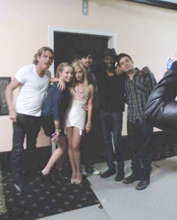 ThrowbackTisx's tweet photo. September 29th, 2009: Ashley Tisdale films her music video for “Crank It Up” in Los Angeles, California
•#ScottSpeer #CarolineClark #JacobFatoorechi #PaulAllen #MikeTorres https://t.co/EAreg1TPj9