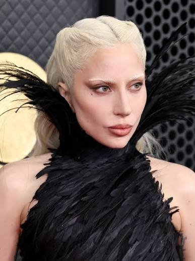 zuzupeepa's tweet photo. Don't know someone that looks more Targaryen than Gaga with bleached eyebrows and pearly white hair https://t.co/BzIe4YDZOf