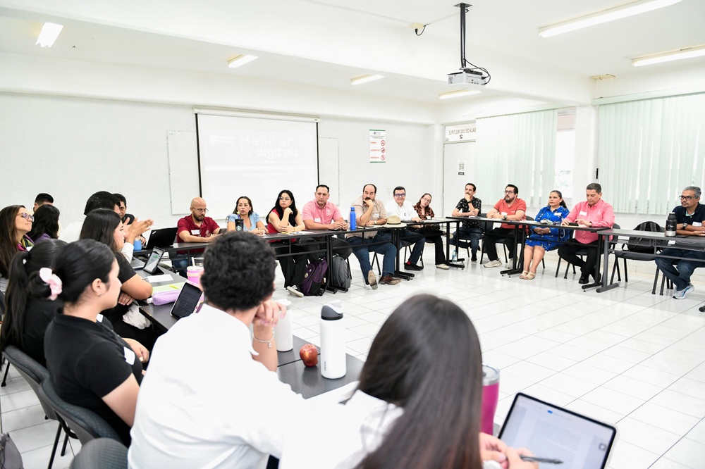 ComentarioUdeC's tweet photo. #Universitarias
Analizan estudiantes y docentes el uso de la IA en el aprendizaje
https://t.co/3FUxRGBBOx
#UdeC #ElComentario #UsodelaIA #PensamientoCrítico #CulturaDigital #CapacidadReflexiva #PedagogíadelError #EscrituraAMano https://t.co/Hpk5pqFtR2