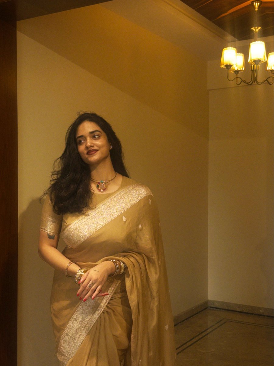 PVBharath14's tweet photo. #ShreyaVishakant💛😘🔥🔥 https://t.co/M3SBQXFMyG