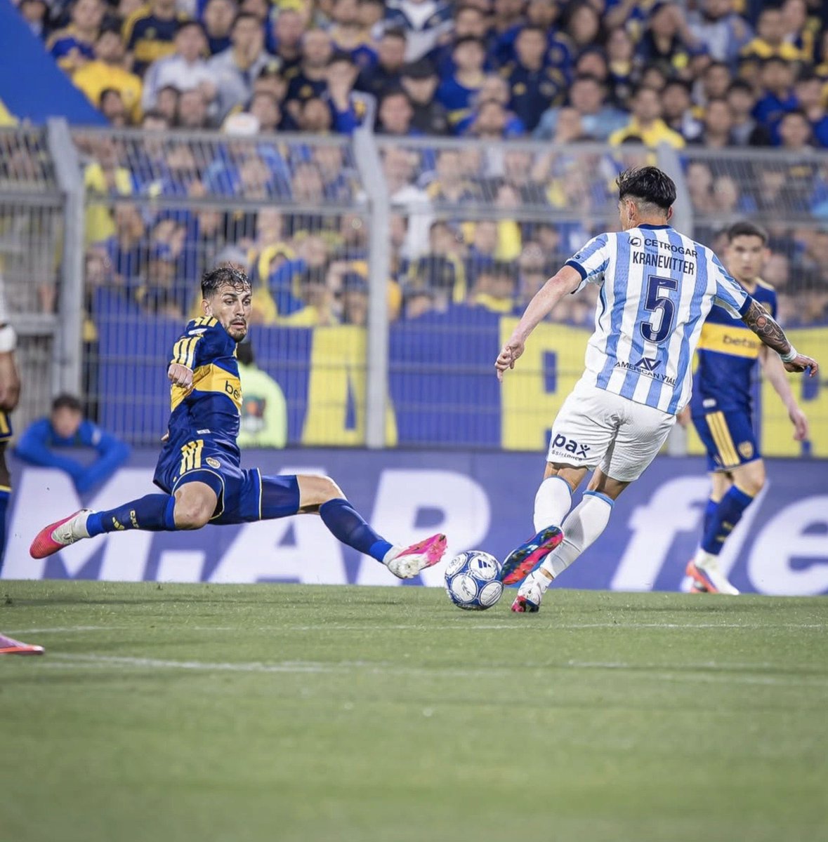 RIQUELMEARDO's tweet photo. Estéticamente superior. Para jugar y para quitar https://t.co/ATFZi0MkT1