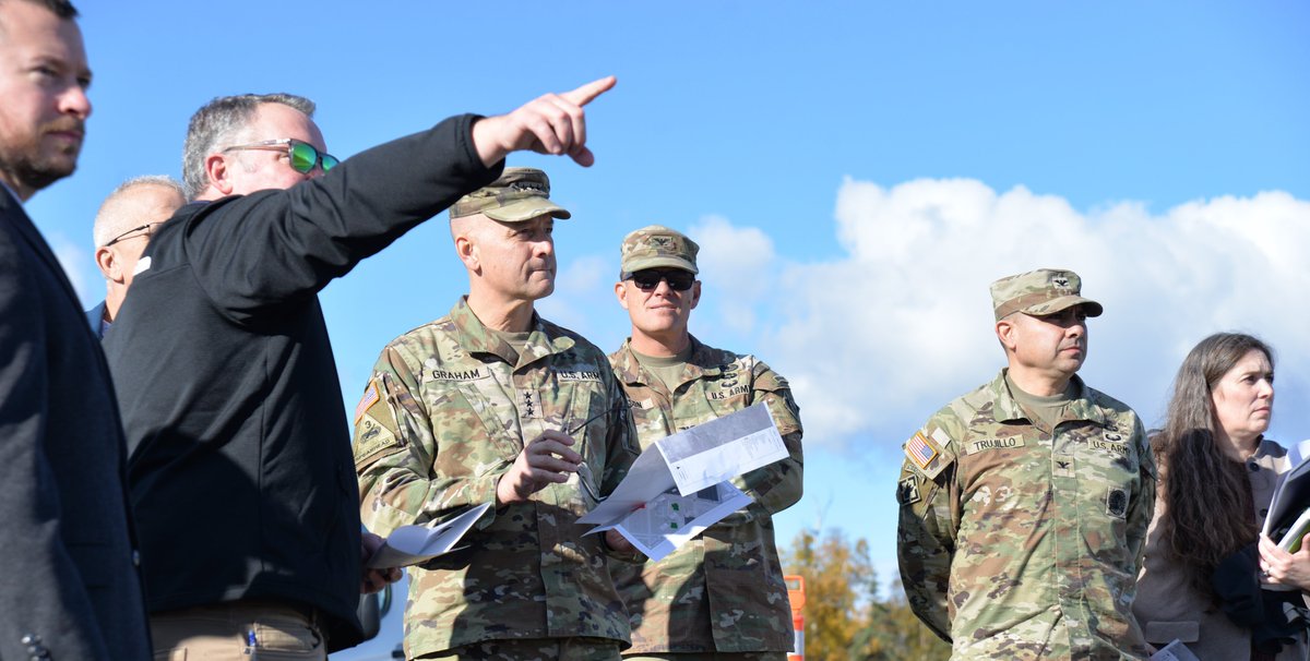AlaskaCorps's tweet photo. Lt. Gen. William “Butch” Graham, 56th Chief of Engineers and commanding general of @USACEHQ, toured military projects at Joint Base Elmendorf-Richardson, Alaska, on Sep. 29. During the visit, he viewed sites including the JITTC and runway extension construction efforts. https://t.co/u2nvC9mrwY