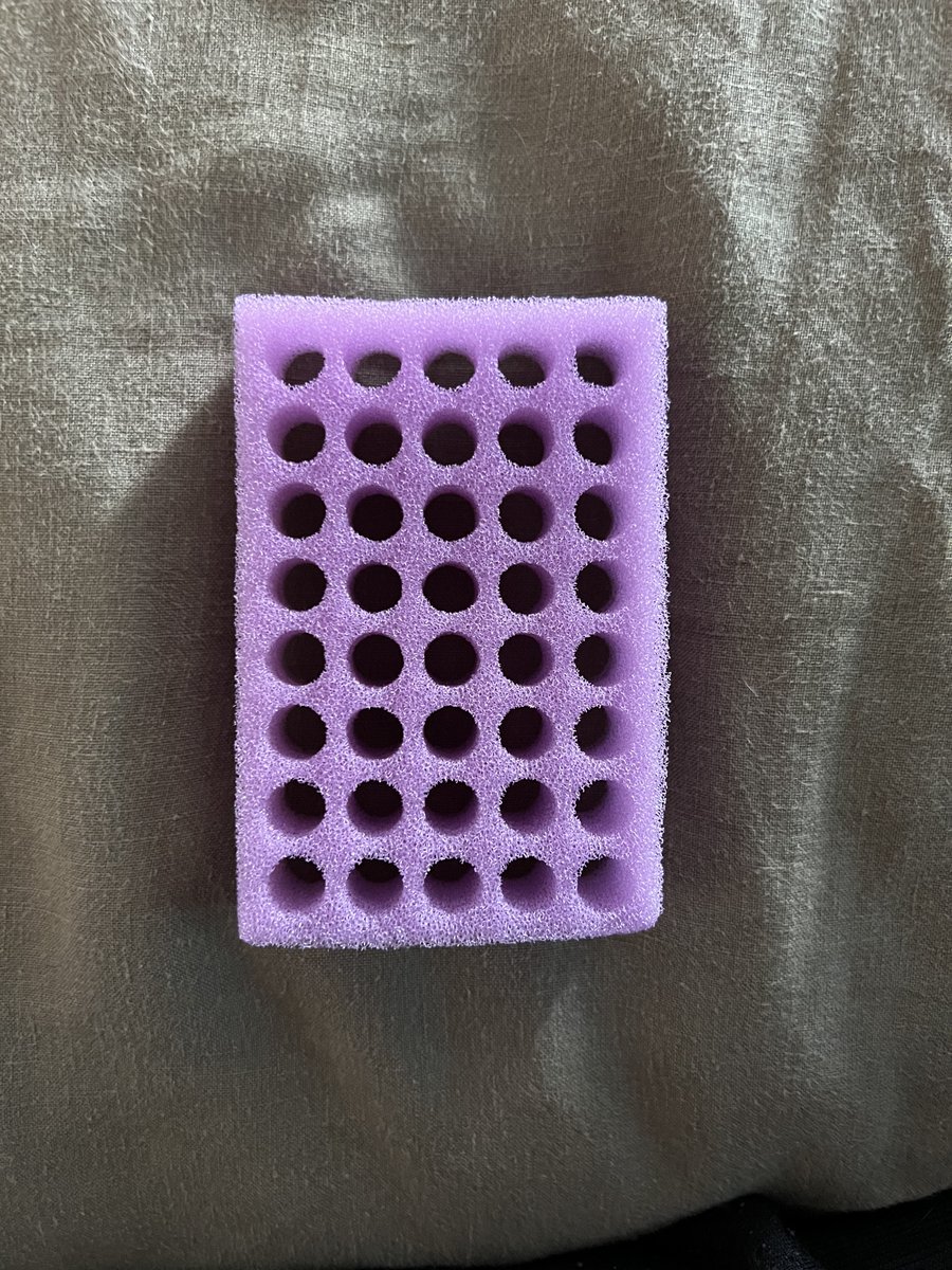 jawdroppuh_'s tweet photo. can someone in manufacturing explain why this isn’t how you’d cut cylinders out of foam? https://t.co/PgM7j32Qpl