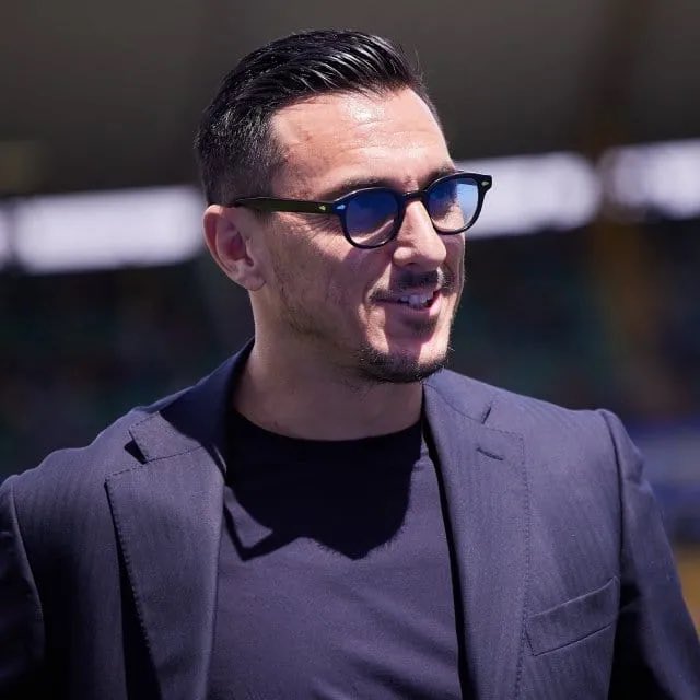 Mati_Martinez's tweet photo. 🔴 POLÍTICA | El Director Deportivo que siempre quiso Gaston Gaudio y avanza sobre su llegada es Nicolás Burdisso.

▶️ Director Deportivo en Boca.
▶️ Director Deportivo en #Fiorentina 🇮🇹.
▶️ Director Deportivo en #Monza 🇮🇹. 

#Independiente https://t.co/SzcdzwGnBz