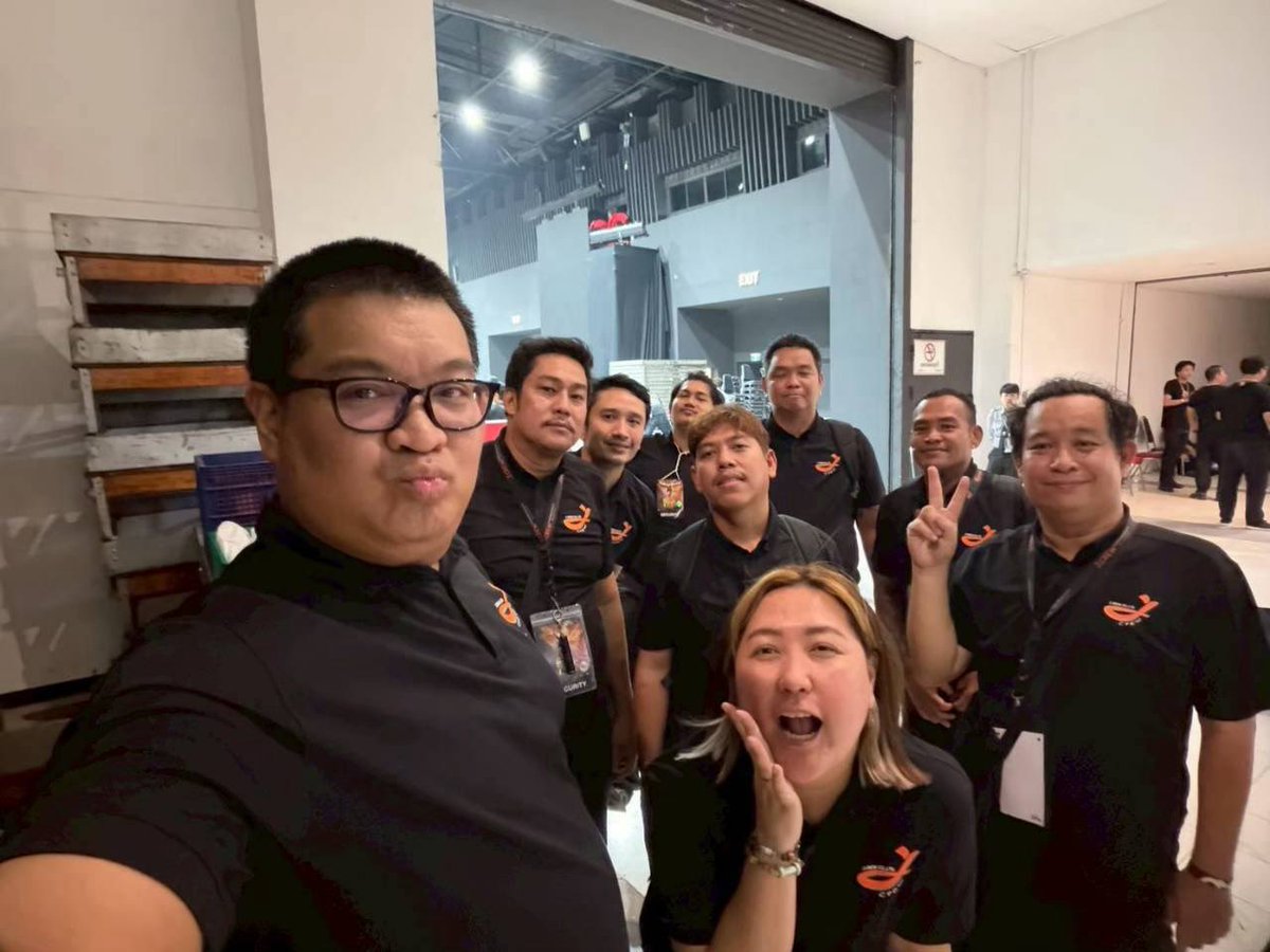 JCrewStaffUsher's tweet photo. Job : SEK LOSO Rebirth
Venue : MCC Hall ชั้น 3 เดอะมอลล์ไลฟ์สโตร์ บางกะปิ
Date :  26.06.2026 
Client🙏🏻 CI Showbiz

Special Thanks🤍 The Security Af Team
Thanks Team🧡 Staff / Usher

#SEKLOSORebirth
#Jcrewteam
#Jcrewfamily https://t.co/D1obGngfJk
