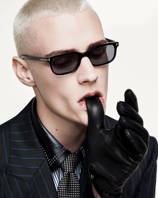 DAMAN_Magazine's tweet photo. Ready to experience a bold new era of sartorial glamour? Discover Tom Ford’s Fall 2026 Collection

Read more
https://t.co/cMDsW1xXHi https://t.co/aMeiNVwEDq