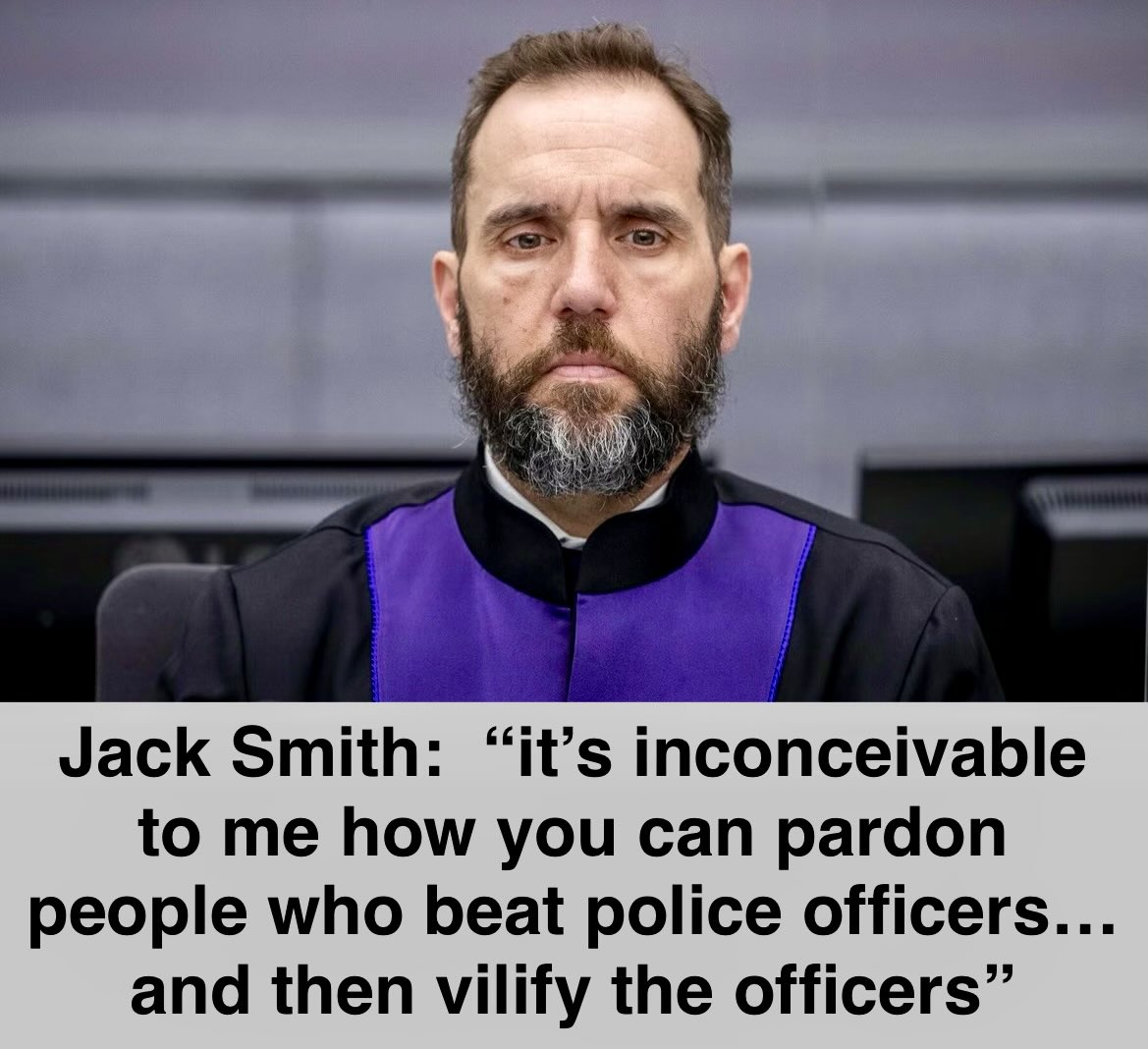 bluhue123's tweet photo. Raise your hand ✋ if you SUPPORT Jack Smith https://t.co/7NOrUJFv2r
