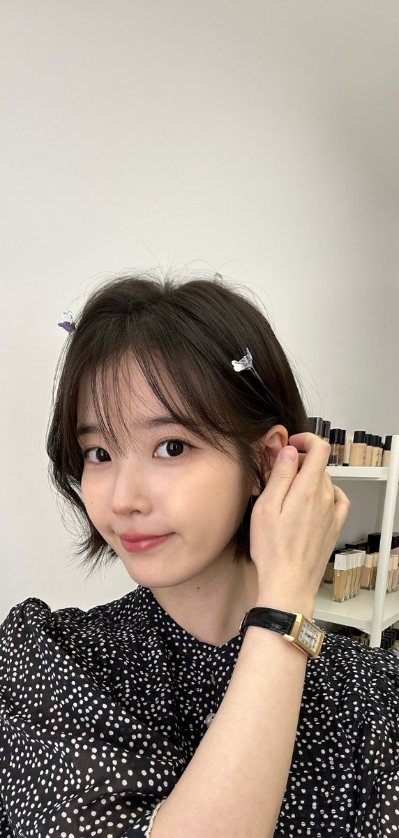 wyjc516's tweet photo. 아이유시 
IU Instagram 
mobile wallpaper 
#아이유 #IU
#유애나화력은_스밍으로부터
#애나야_스밍하자
#이별로부터 #UnknownPlanet
#Dear_my_crazy_soulmate https://t.co/w0wSJYMVH0