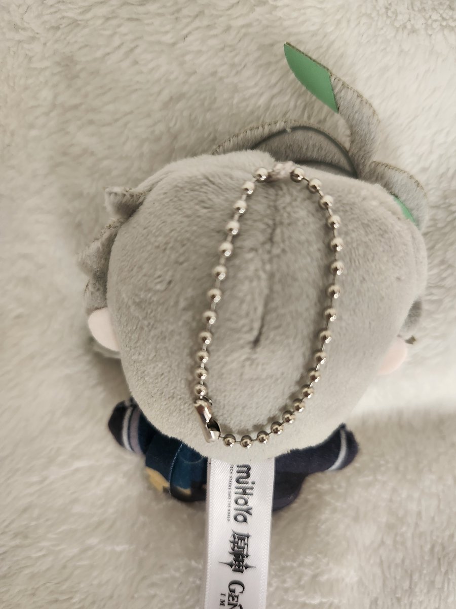 Sumeru_no_neko's tweet photo. @Ka_57a @eques_lipus 交換可能との嬉しいお言葉ありがとうございます。

髪の部分のお写真表からと裏からの2枚を撮ってみたのですがこちらで大丈夫でしょうか?

もしもうちょっとこの角度からといものありましたらお気軽にお申し付けください🙇‍♀️ https://t.co/vw0TFQYfkS