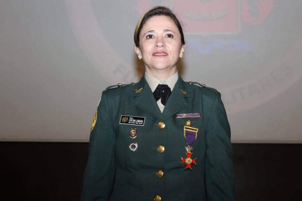 JCFloriant's tweet photo. La Dra Cristina Lombana, Mayor (R) del ejercito, primera mujer militar activa en ser juez de instrucción penal durante la era Uribe y magistrada de la Corte Suprema, será Secretaria de Transparencia de la Presidencia de la República.

Extraordinario nombramiento de @ABDELAESPRIELLA! 👏🏼👏🏼🇨🇴🇨🇴
