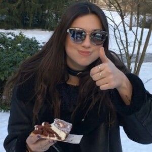 clarii14_'s tweet photo. Buenas noticias para Cerecitas y Luanistas: La señora se bajó del stream. 

Mañana nos volvemos a encontrar con cerecitas y labiales en el chat, sin gente no grata. https://t.co/rMvpytkwSA