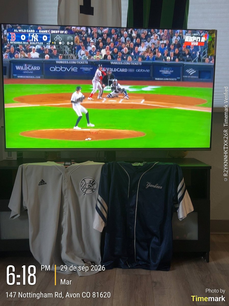 OEMartinez19's tweet photo. No molestar ! 

@Yankees #PlayOFF https://t.co/SwfBxh9iIh