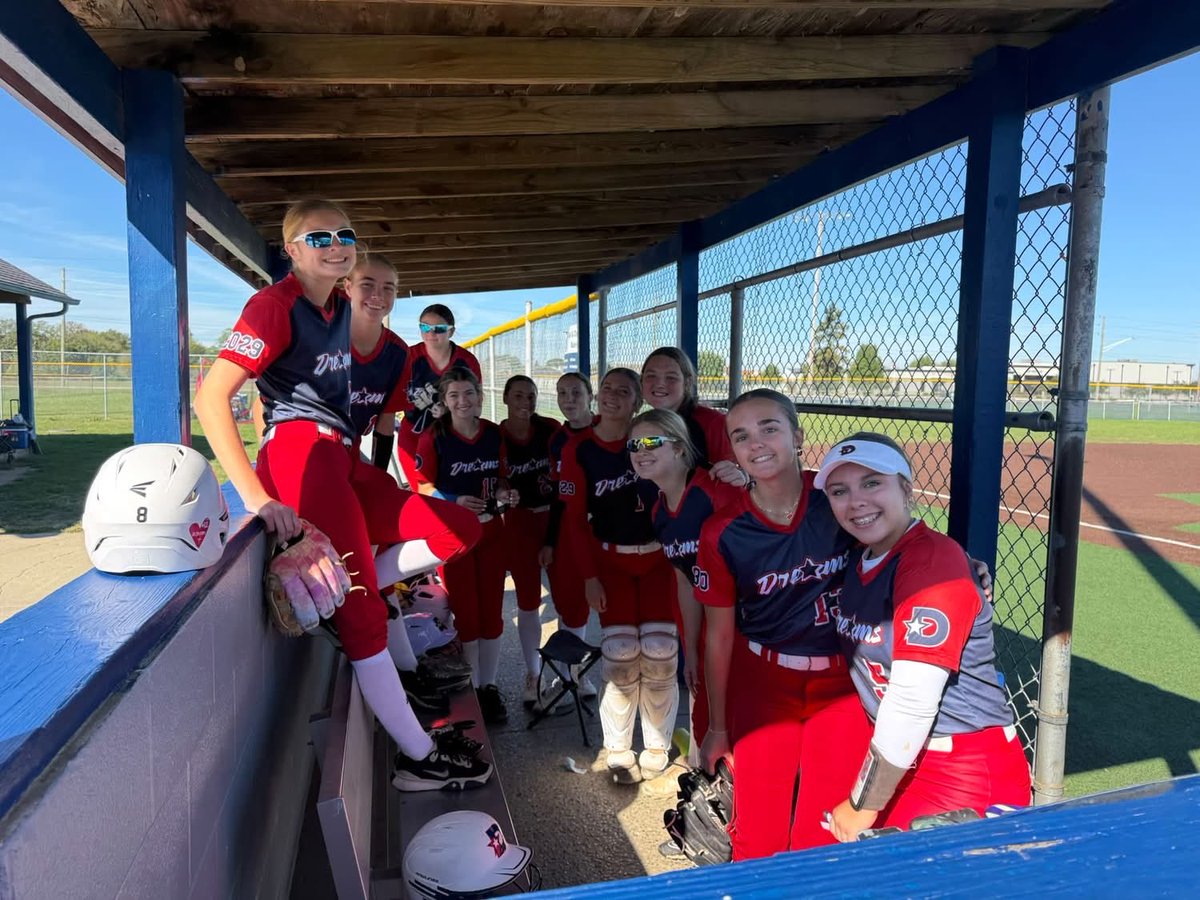peytonmckay351's tweet photo. Great weekend in Indianapolis with my team, we went undefeated! 
 
I finished with a .417 batting avg, 2 doubles, 1 HR and 7 RBIs. In the circle, I had 7 strikeouts (3 K-L) @callumpilgrim_ @CoachSchmuck @SoftballBrescia @CoachDailyNCSA @KWC_Softball @UEAthletics_SB @LineDsoftball https://t.co/CRkNhcMovY