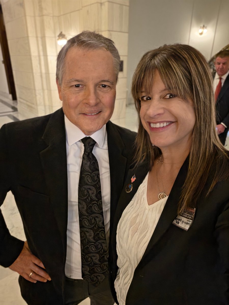 Kimberly_NFN's tweet photo. So proud of Dr. @JohnLittellMD  who has long been a disruptor of our broken healthcare system. He came out to Nashville back in 2022 to testify on the harms of the dangerous mRNA jabs and to advocate for Ivermectin as a treatment for Covid-19, helping to make it accessible over-the-counter in state of Tennessee. This man is a hero. I was so glad to reconnect with him in DC. 🙏

Watch his powerful testimony:
https://t.co/mOzbk8soWM