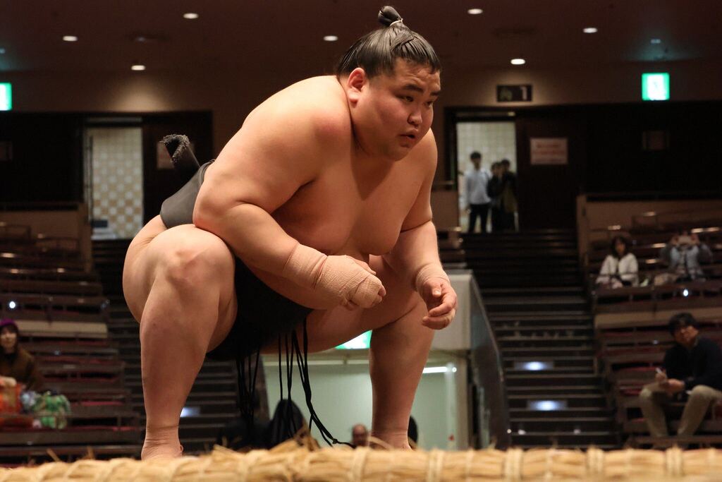 sumokyokai's tweet photo. 本日9月30日、令和8年九州場所の番付編成会議を開き、以下の通り決定しました。

＜新十両＞
旭富士（伊勢ヶ濱）
竜鳳（音羽山）

 #sumo #相撲 #九州場所 https://t.co/AKYs1jxUOk