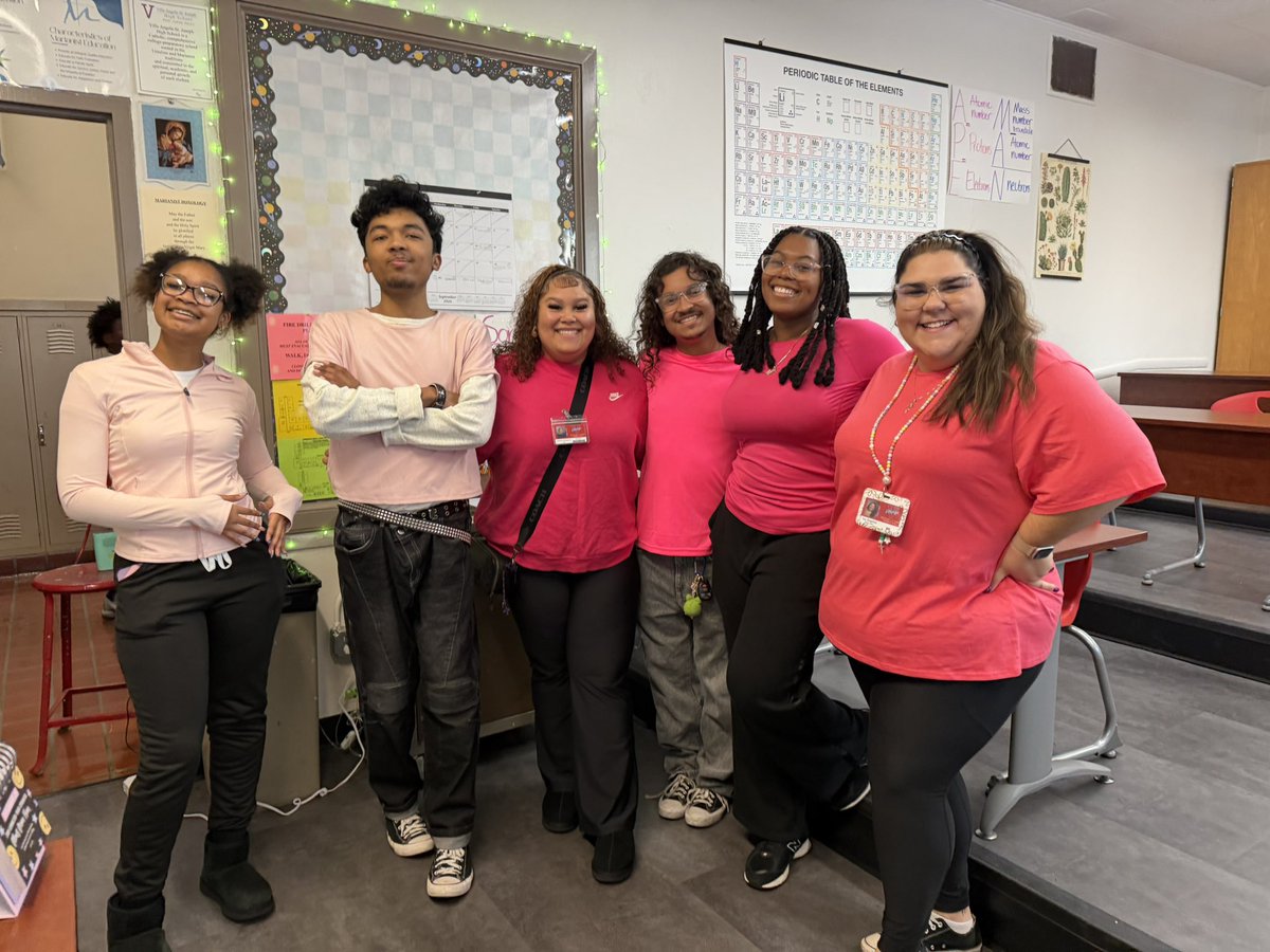VASJHighSchool's tweet photo. Not to be outdone on “duos, trios &amp; squads” day, the faculty and staff were just as creative posing with students, introducing the flannel boys, and maybe the best idea of the day…the third floor science dept did the visible light spectrum aka the rainbow 🌈 #spiritweek https://t.co/AMJakd7rXv