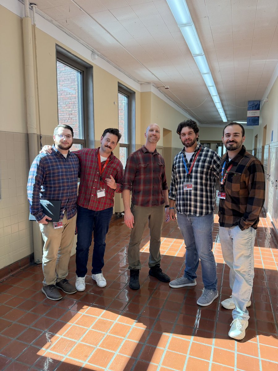 VASJHighSchool's tweet photo. Not to be outdone on “duos, trios &amp; squads” day, the faculty and staff were just as creative posing with students, introducing the flannel boys, and maybe the best idea of the day…the third floor science dept did the visible light spectrum aka the rainbow 🌈 #spiritweek https://t.co/AMJakd7rXv