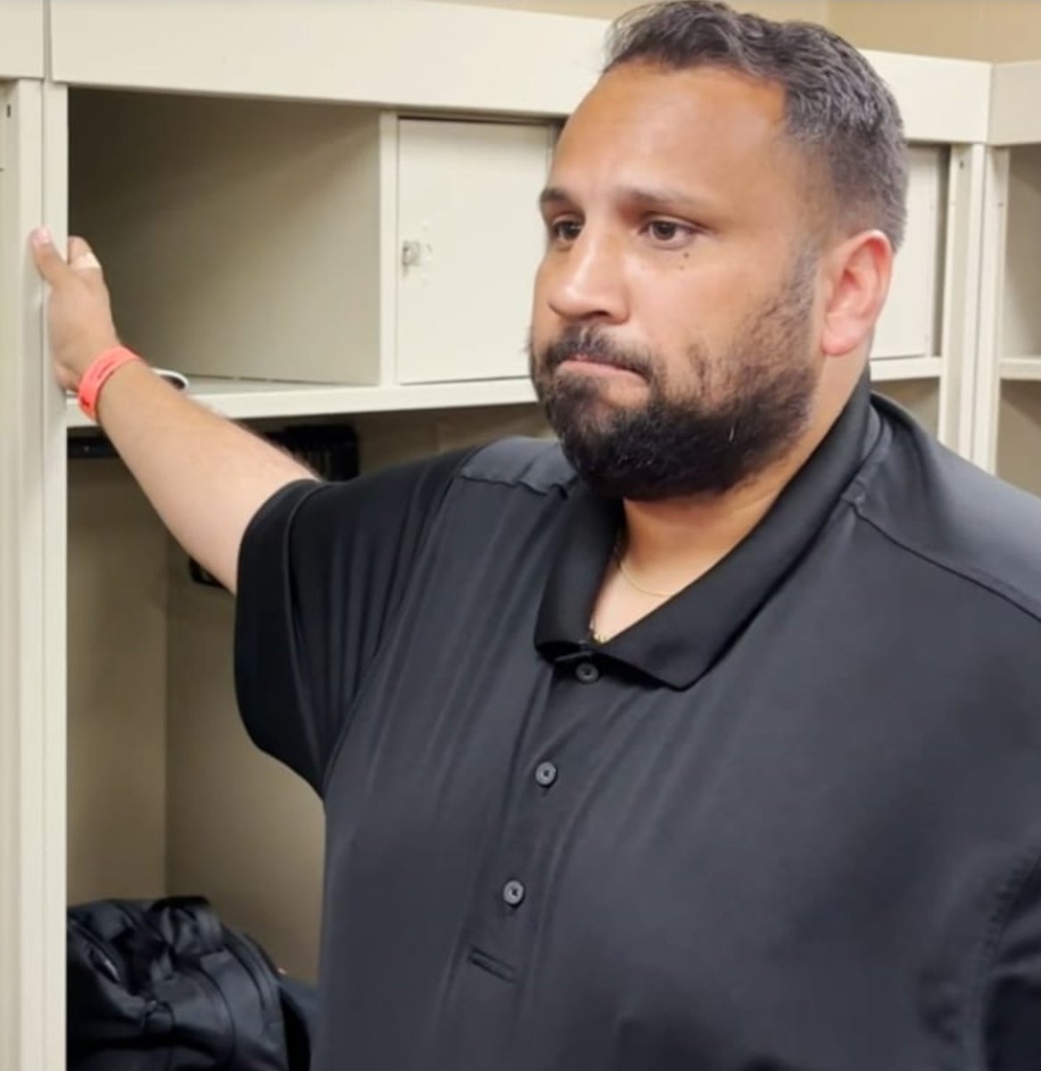 _ShadowStro's tweet photo. Only one man can call an #Astros clubhouse meeting and right the ship

Not all heros wear capes. This one translates https://t.co/a8I476nsLc