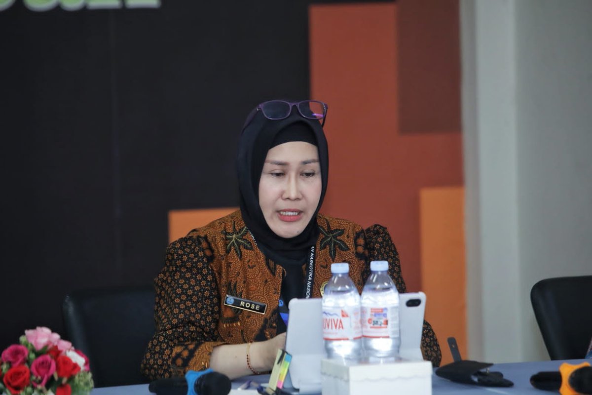 INFOBNN's tweet photo. GELAR RAPAT PENGOLAHAN DATA IKM LAYANAN REHABILITASI 2026, BNN DORONG EFISIENSI ADMINISTRASI DAN PENINGKATAN MUTU LAYANAN

BNN melalui Direktorat Pascarehabilitasi menyelenggarakan kegiatan Rapat Pengolahan Data IKM Penerima Layanan Rehabilitasi Tahun 2026. https://t.co/MORkZWSGm8
