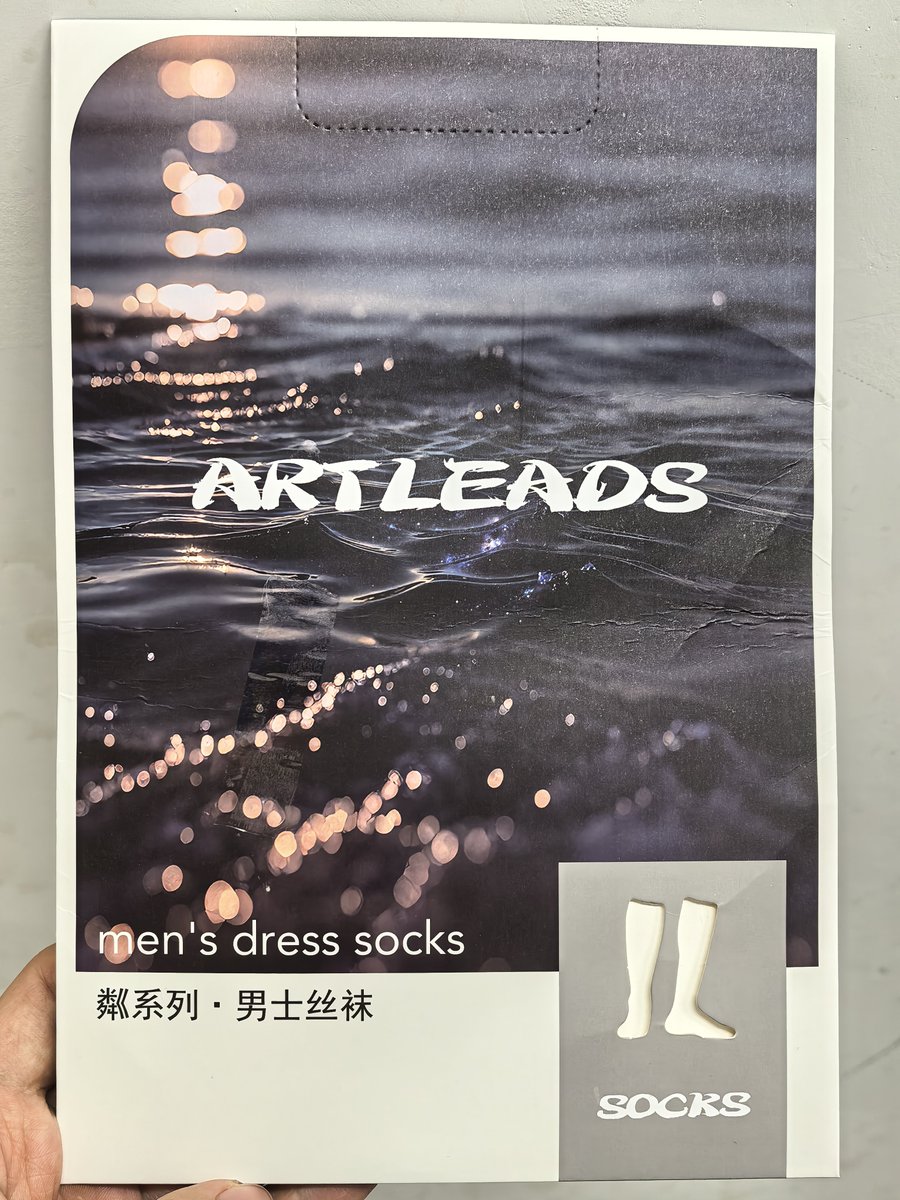 imm37766's tweet photo. 素材+n
（谁发明的早八？） https://t.co/j7bwL0XLo6