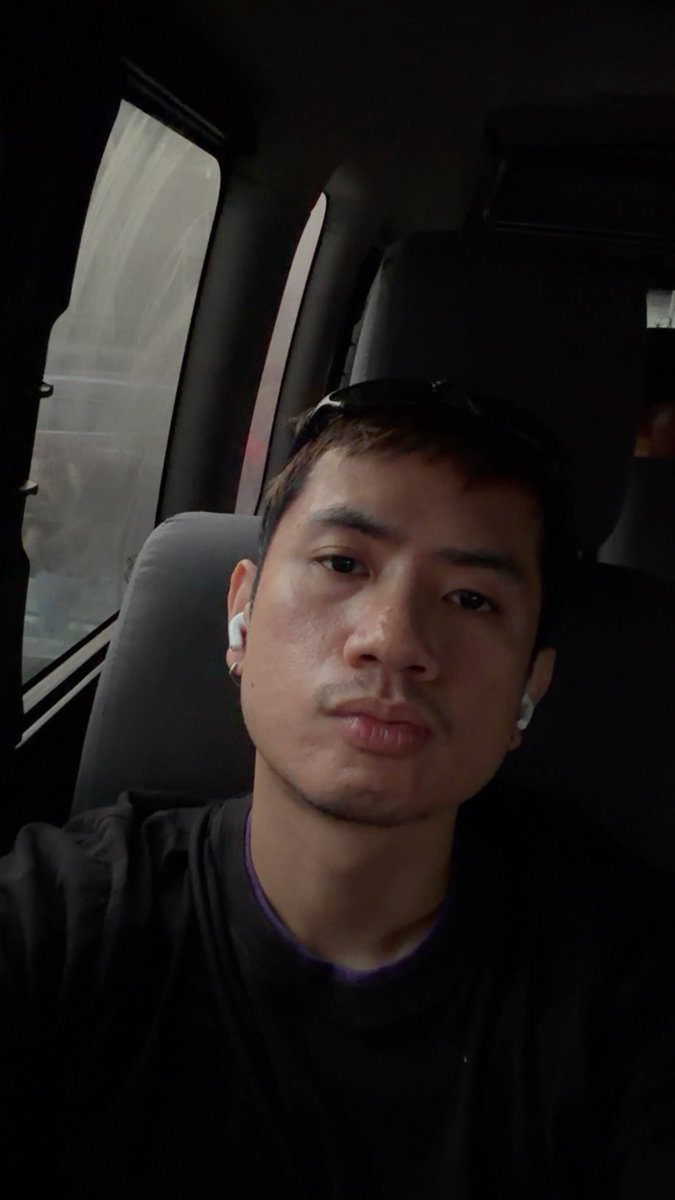 petersenvargas's tweet photo. Biglang day 6 na ng #JuanAndLilyRunForSK 🤏 https://t.co/4NvLNO59Wk