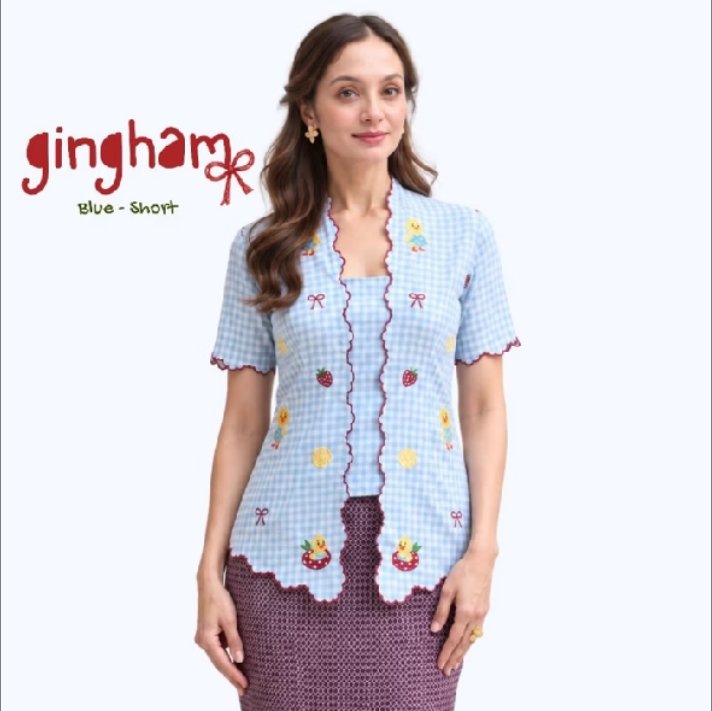 jsongseongs's tweet photo. KEBAYA KATUJ MOTIFNYA MODERN GINI, LUCU POLL WOI 😭🖐 https://t.co/7Gi1Sr7HK5