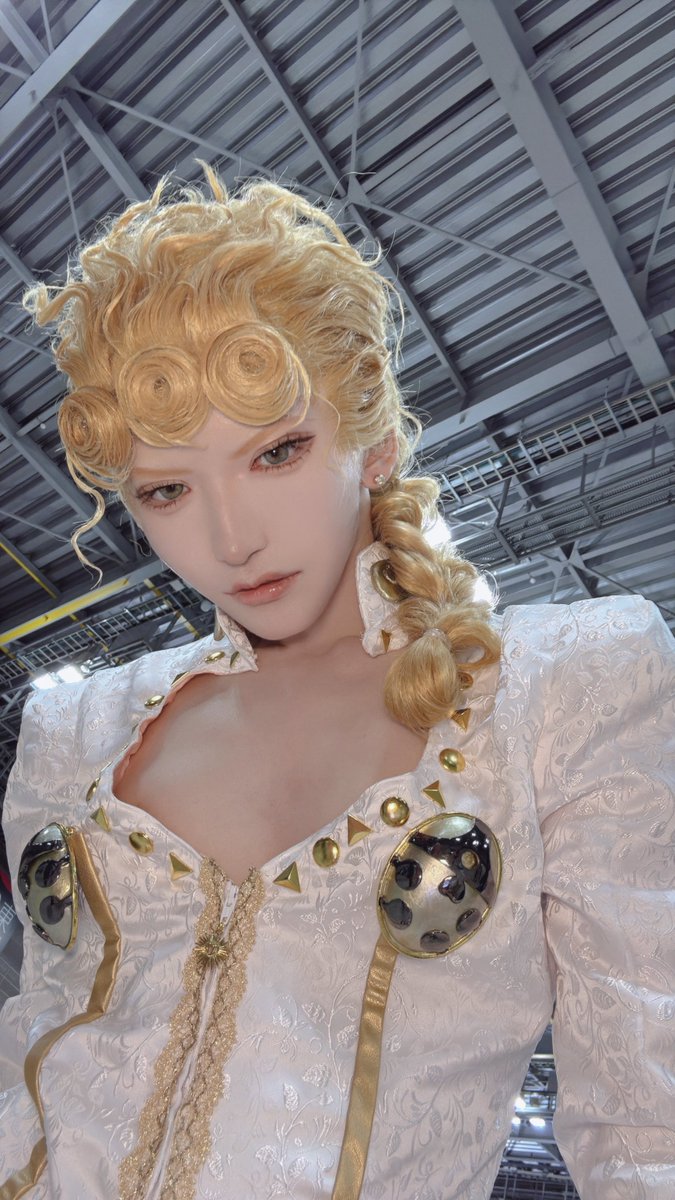 yomog1_yomo's tweet photo. 白 https://t.co/C7FizKZdJj