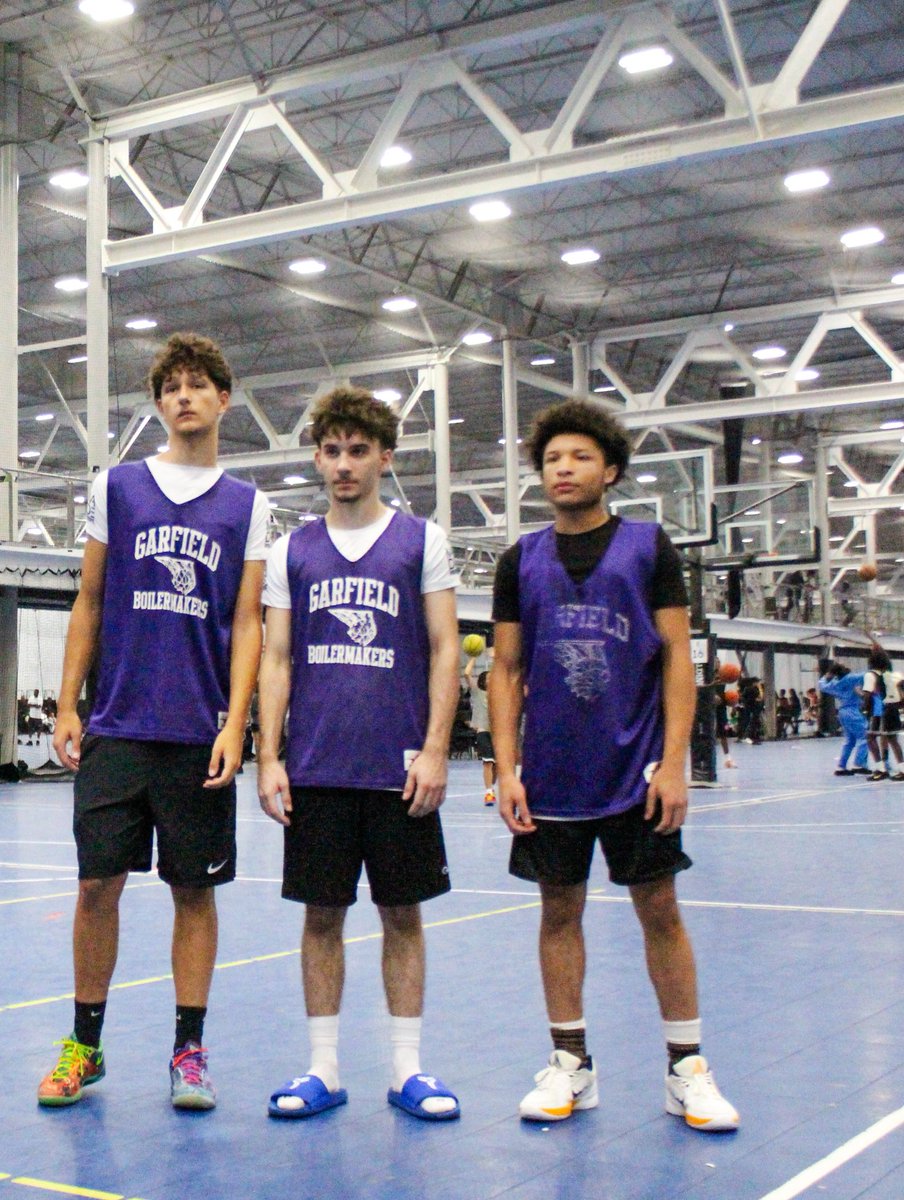 JoelGora2028's tweet photo. Summer memories from Spooky Nook. Grateful for the opportunity to compete against strong competition and continue developing my game. Looking forward to building on this experience throughout the upcoming season. #ClassOf2028 #Basketball #StudentAthlete #Recruiting https://t.co/XUvbOUZuDB