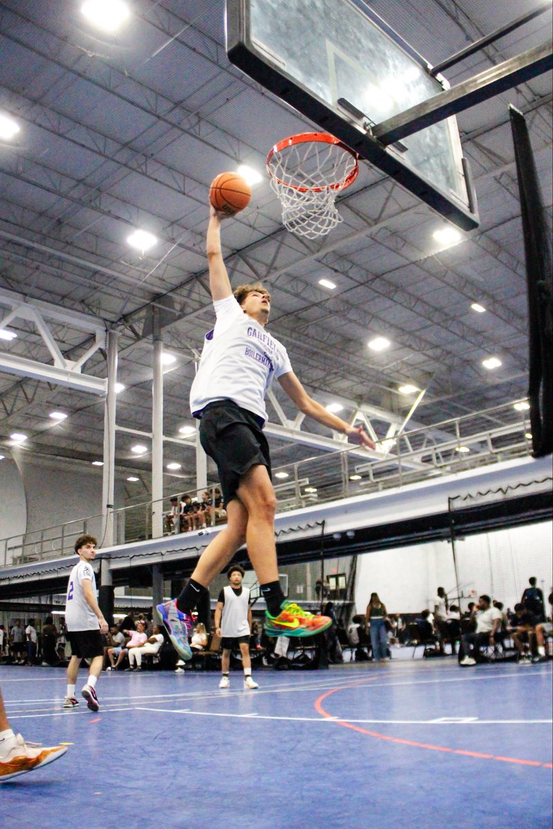 JoelGora2028's tweet photo. Summer memories from Spooky Nook. Grateful for the opportunity to compete against strong competition and continue developing my game. Looking forward to building on this experience throughout the upcoming season. #ClassOf2028 #Basketball #StudentAthlete #Recruiting https://t.co/XUvbOUZuDB