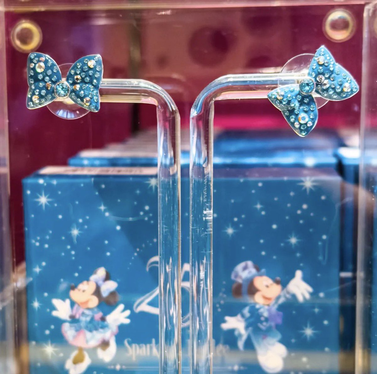 marie_____co's tweet photo. アグラバーに売ってたこのピアス、夏に再販したけどまだ在庫枯れてない？
誰か知ってる方いたら教えてください🙏

#東京ディズニーシー
#ディズニーシー https://t.co/V8vi2YY7qb