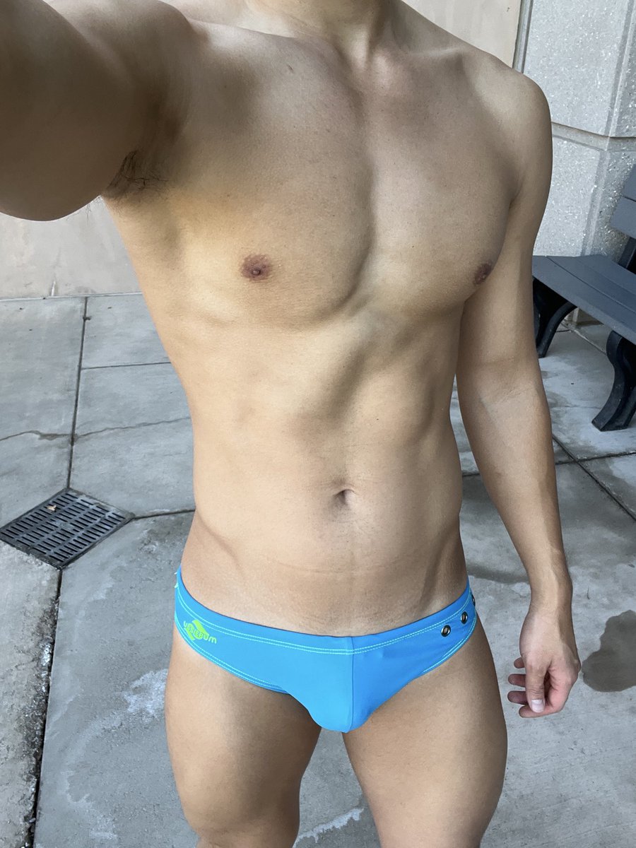 zynjock's tweet photo. Aussiebums :) #speedo #gay https://t.co/kcIQRnkK6v