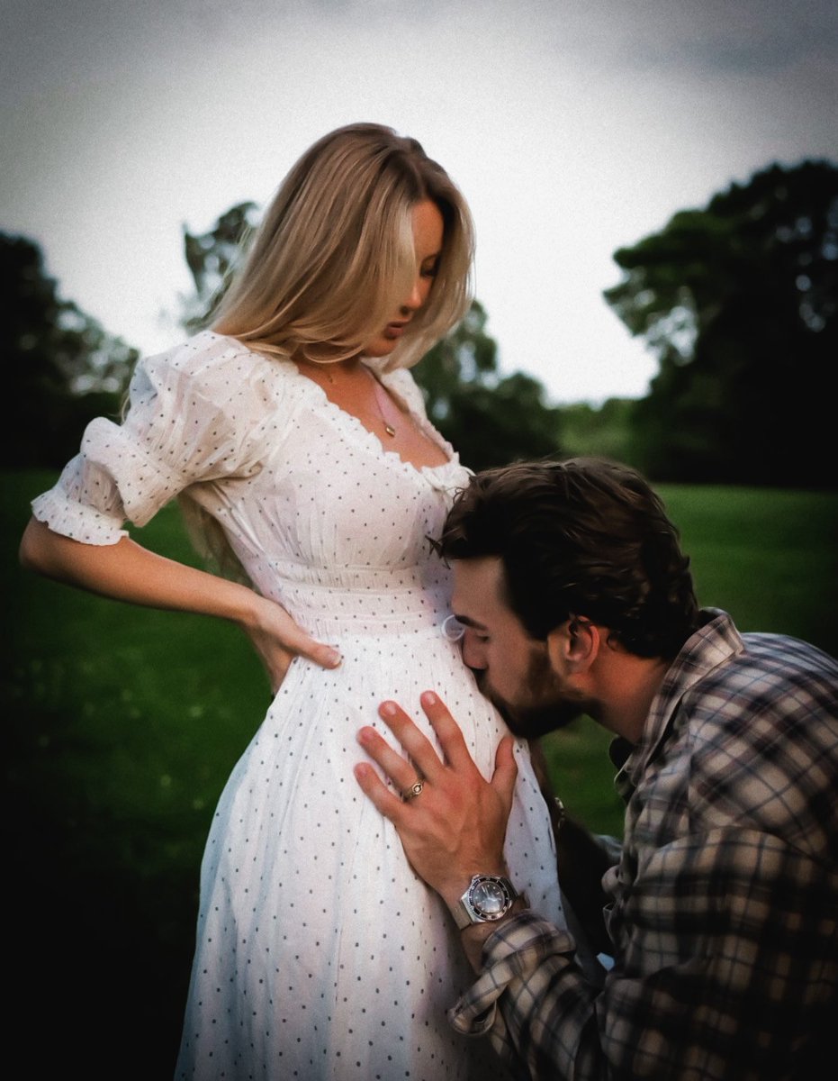 xzpetals's tweet photo. Rousso Archive’s / ❀ ; Pēarl  ˒  ᕕ   DRA.  𝄒 0.93 
( 𓈓 ) 𖤓 We're Pregnant, Our little one! 🍼   |  ⋆˚꩜｡ https://t.co/3CcGOKJMk0