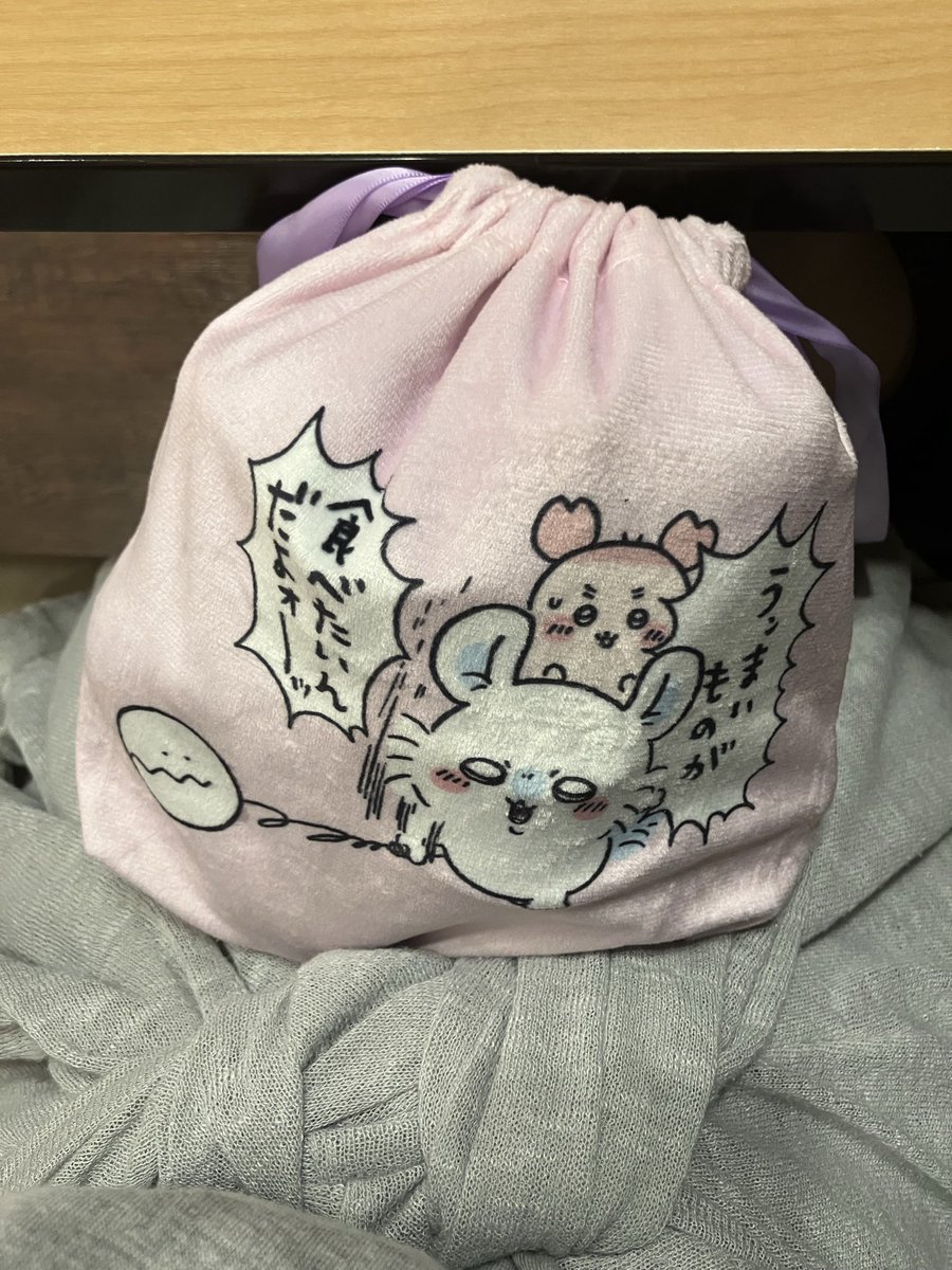 toya_magic_'s tweet photo. 猫まみれにしたモモンガポーチ、あまりにも可愛いが過ぎた😺💓 https://t.co/kXTqlT109h