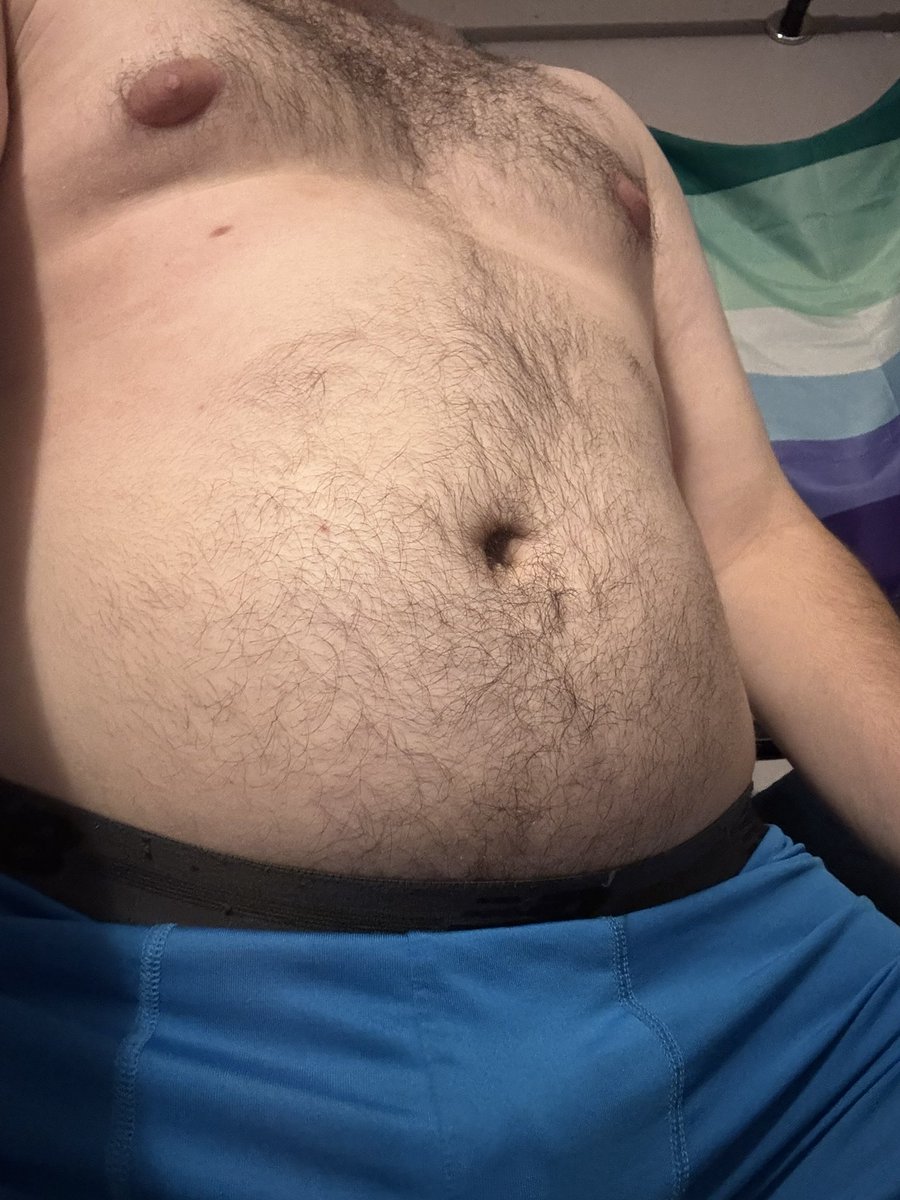 BluebearyNSFW's tweet photo. Had to find the right underwear for this post

#Tummytuesday https://t.co/dFsNGecH5W