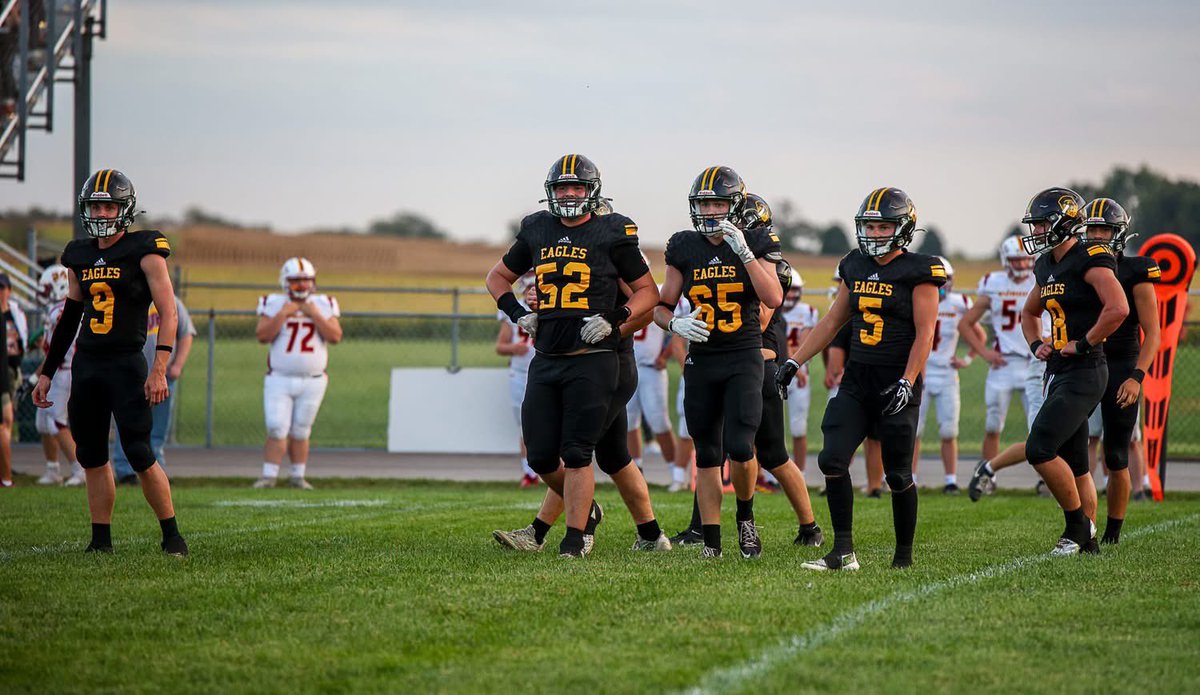 B_Dishong's tweet photo. Action shots from blackout night…. #52 https://t.co/AnPI1PmM8c
