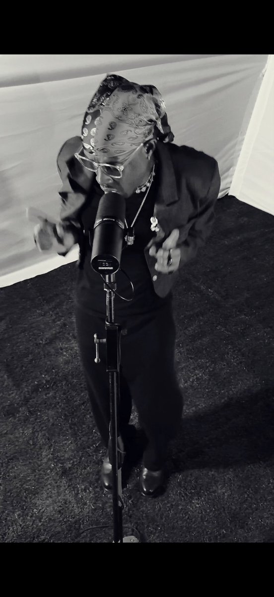 richieloop's tweet photo. Love Letters- Richie loop “MV” https://t.co/q6RRujgR3C via @YouTube https://t.co/mc4hO4WEZv
