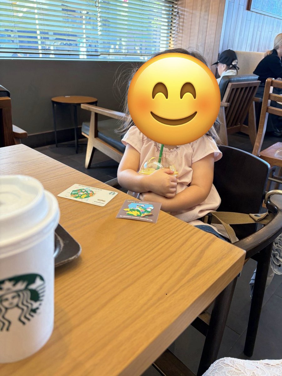 rokipgo's tweet photo. 家族で朝活スタバ☀️
スタバ普段行かないけどピカチュウ美味しかった✨ https://t.co/D22xr3c84O