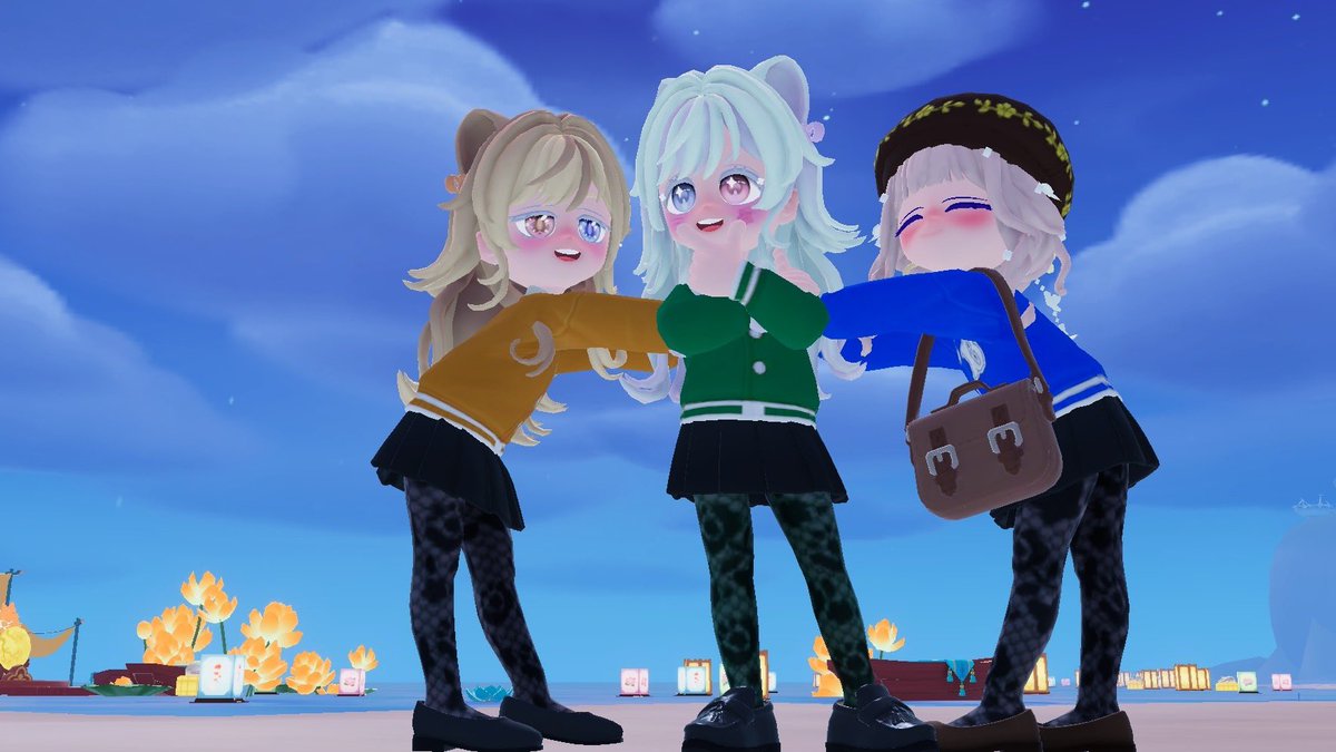 mzb1cd's tweet photo. 久々に3人で撮れた📸✨️

ハリポタをイメージした服難しすぎ🤣
左からハッフルパフ、
スリザリン、レイブンクローです！ꉂ🤣𐤔

ゆっくり話もできて幸せだ(*˘︶˘*).｡.:*♡
また撮ろうね(*´˘`*) https://t.co/MrjMxtydCT