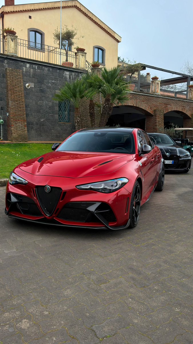 BMW_mindset's tweet photo. The Alfa Romeo Giulia Quadrifoglio 

2.9L twin-turbo V6, rear-wheel drive, quick steering and enough power to make every corner a negotiation.
The car looks beautiful standing still.
At speed, it becomes a weapon.
When the road gets tight, horsepower stops being the whole story.
That’s where the driver matters.