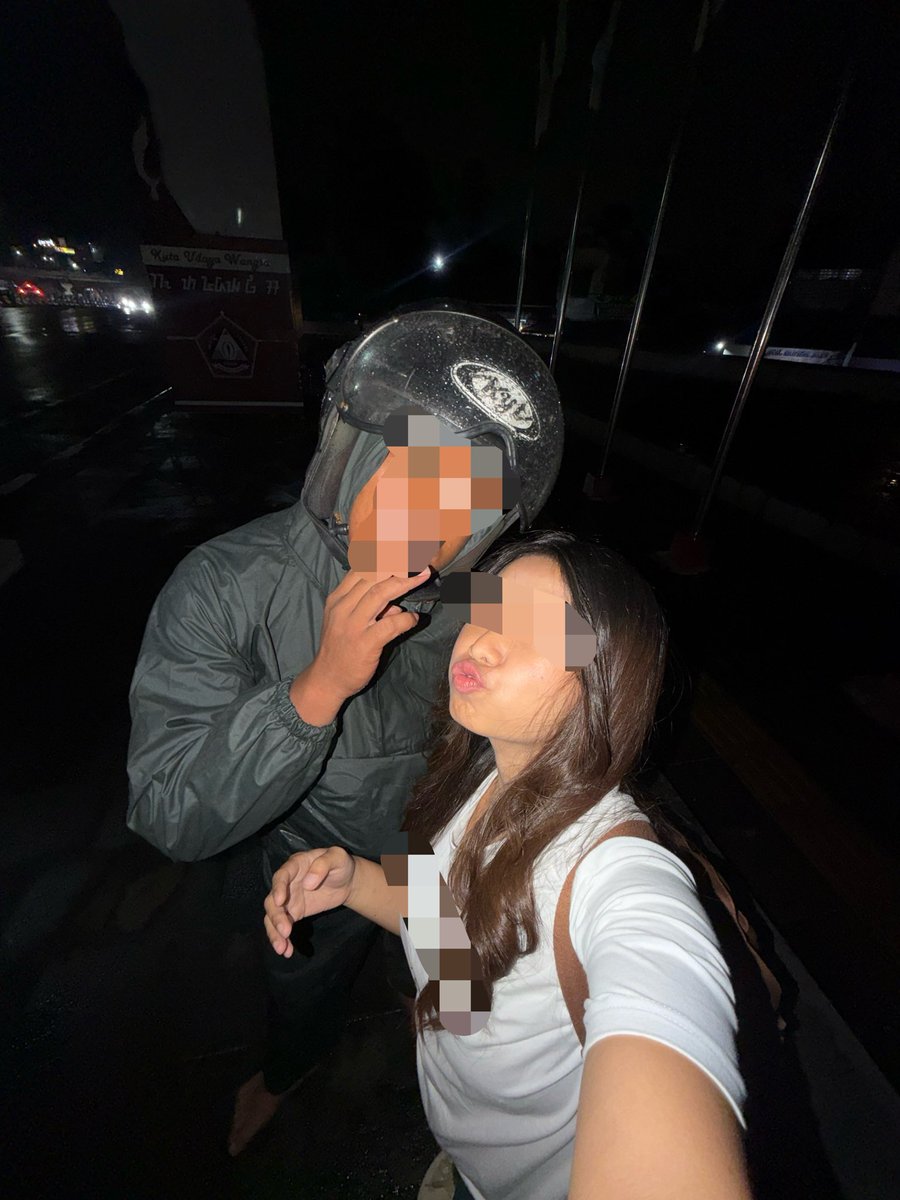 pasutricbn's tweet photo. couple m27 f25,mmf jamuan sopan aja alkohol dan teman2nya #pasutribogor #3s 
#3sbogor #threesomebogor https://t.co/CX2zEItYNQ