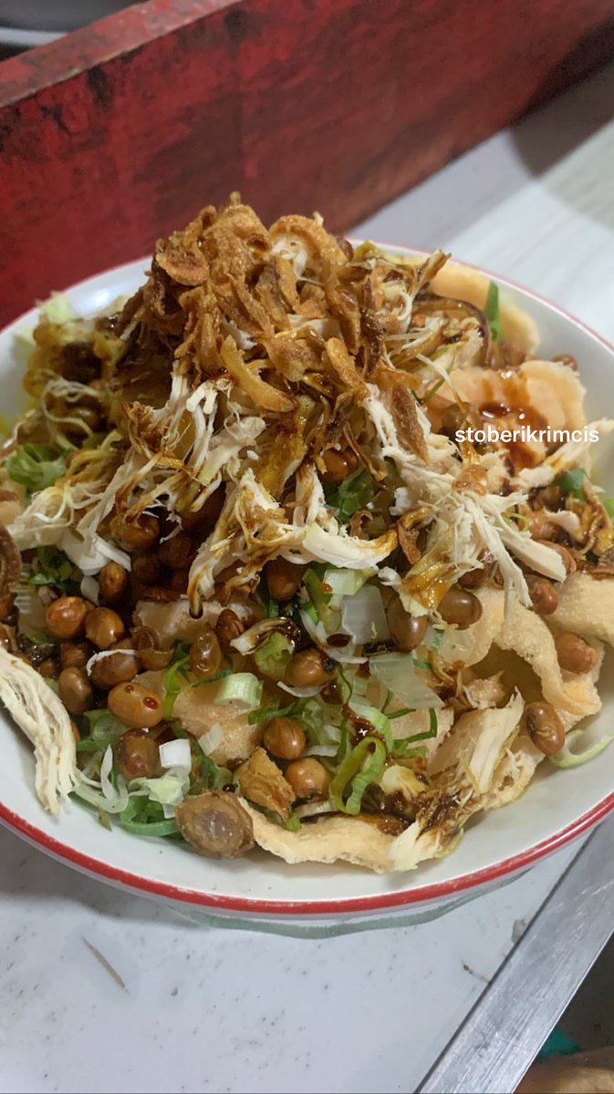 stoberikrimcis's tweet photo. dari bnyak nya bubur ayam khas daerah,
bubur ayam tegal dan bubur ayam cianjur thebesttt!!!

kalian suka bubur ayam khas daerah mana? https://t.co/sOdcmxZyDk