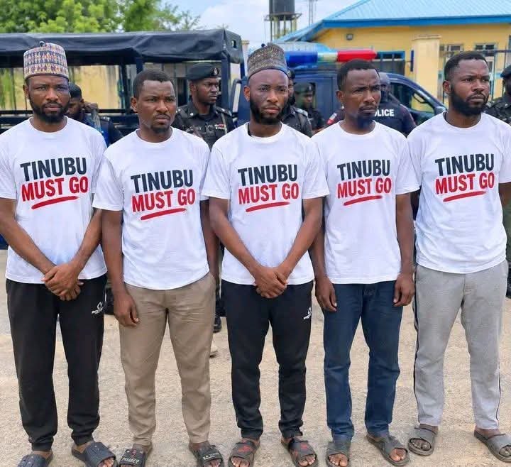 anthonyabakporo's tweet photo. The Nigerian Police will have to arrest the entire Nigeria 🇳🇬 to stop the Tinubu Must Go Campaign and the fact that Tinubu Must Truly Go !

Arresting 5 men is a sign of your frailty and hopeless situation. 

Release them now or wait for it!!! https://t.co/27w99RICQW