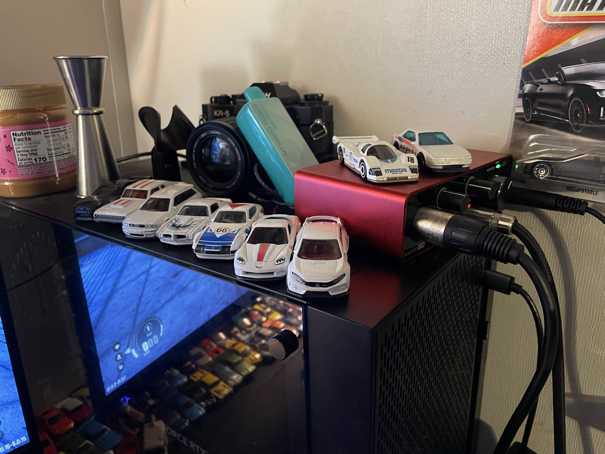 newdotmatrix's tweet photo. stoner older brotherthing area update 
a lot more cars including 3 new ones today
organization 
i need to put my mousepad through the washer i got acrylic paint on it
i need to touch up the walls with paint but ill have to really get a fire under my ass for that https://t.co/zvOx5NLEvq