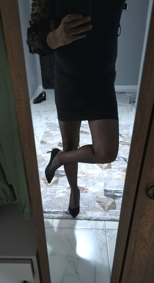 azgnpasif41's tweet photo. Ç.plak fotograf paylaşmıyorum istemeyin.
Giyinmeyi seviyorum teşhiri seviyorum #izmitpasif #izmitgay #kocaeligay #gayarabul #pasifgay #crossdresser #cdpasif #sissy #pantyhose #külotluçorap #çorapfetiş #nylon https://t.co/l2vP3MhH6T