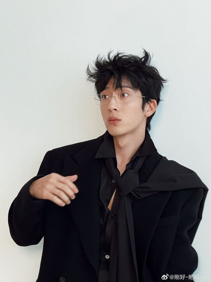 doudou23686's tweet photo. My beautiful pictures are the ones that make me fall asleep after seeing them💖🤍
#JingBoran https://t.co/Z4XOU046Zp